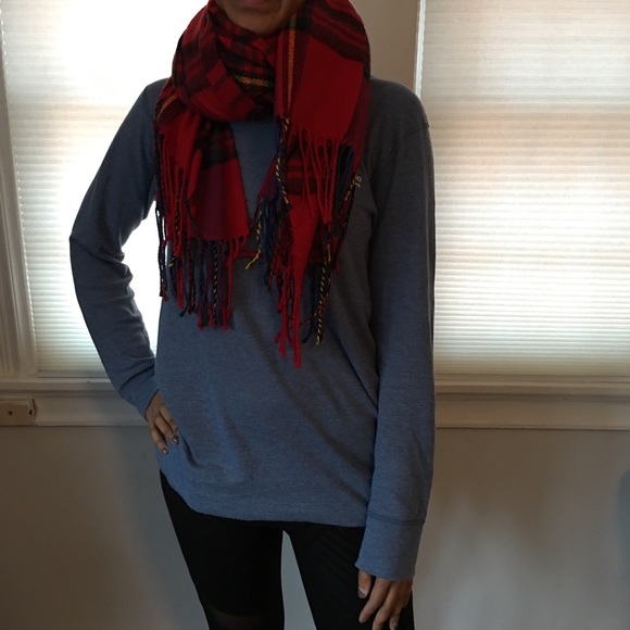 NWOT Red Tartan Scarf 🧣 - Picture 2 of 4